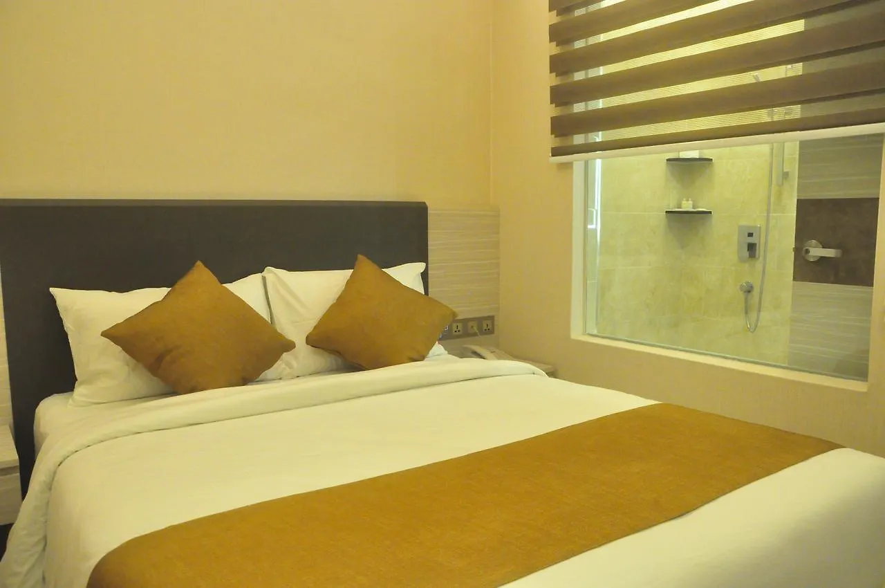 Geobay Hotel Johor Bahru 3*,