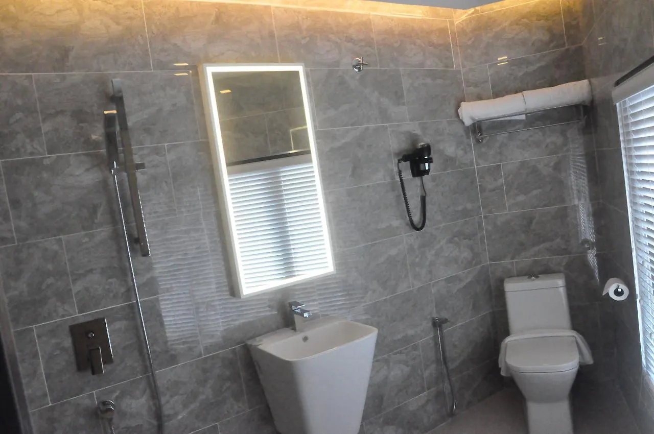 Geobay Hotel Johor Bahru 3*,
